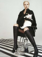 Gwendoline Christie with boots and pussy