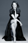 Julianne Moore in the Anaconda Pose