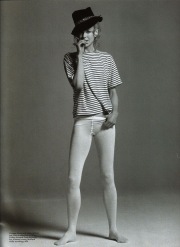 Nicole Kidman wearing white pantyhose