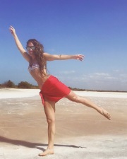 Q'orianka Kilcher's legs