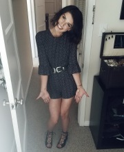 Shenae Grimes's legs