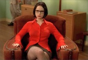 Thora Birch' legs